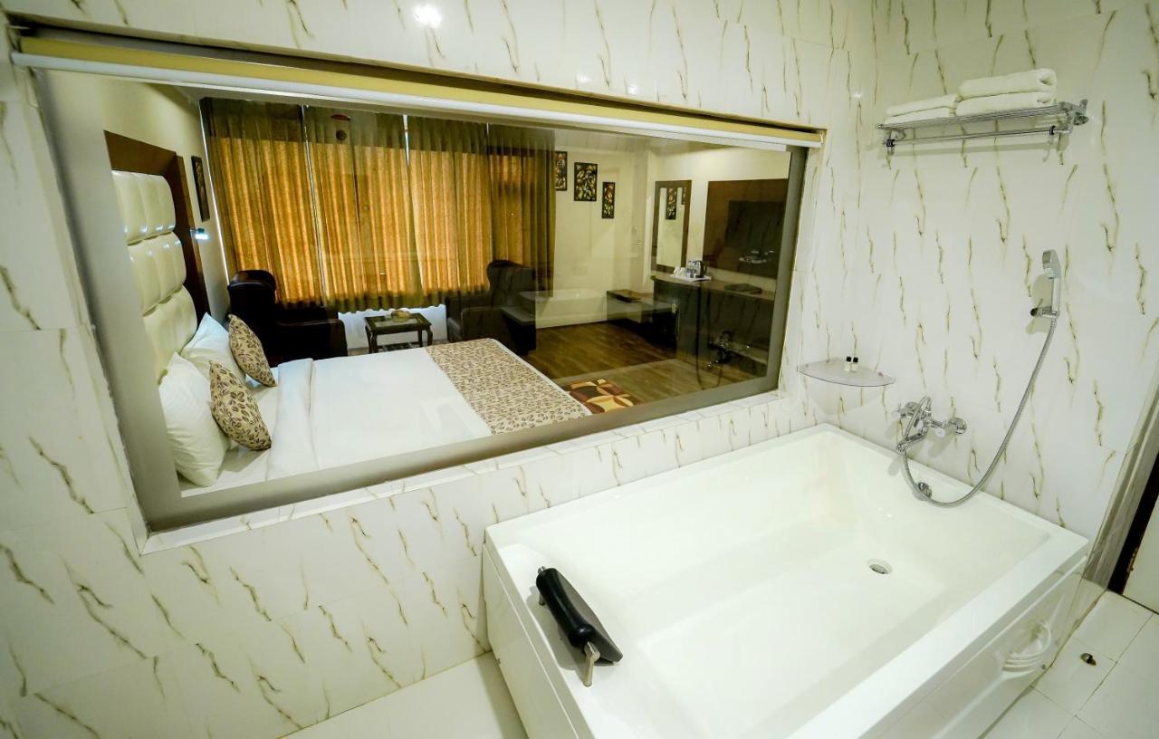 Regenta Place Green Leaf Manali- A Centrally Heated Resort Exterior foto